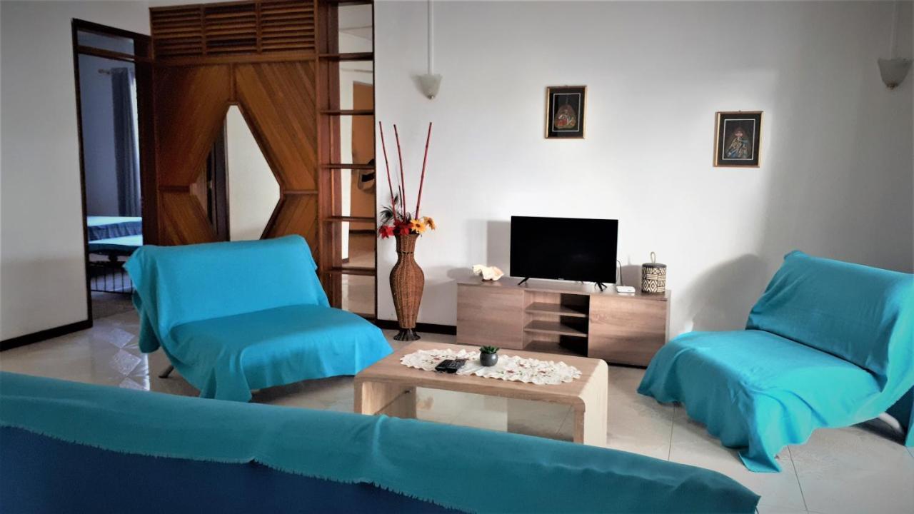 Apt In Ла Гулет Екстериор снимка